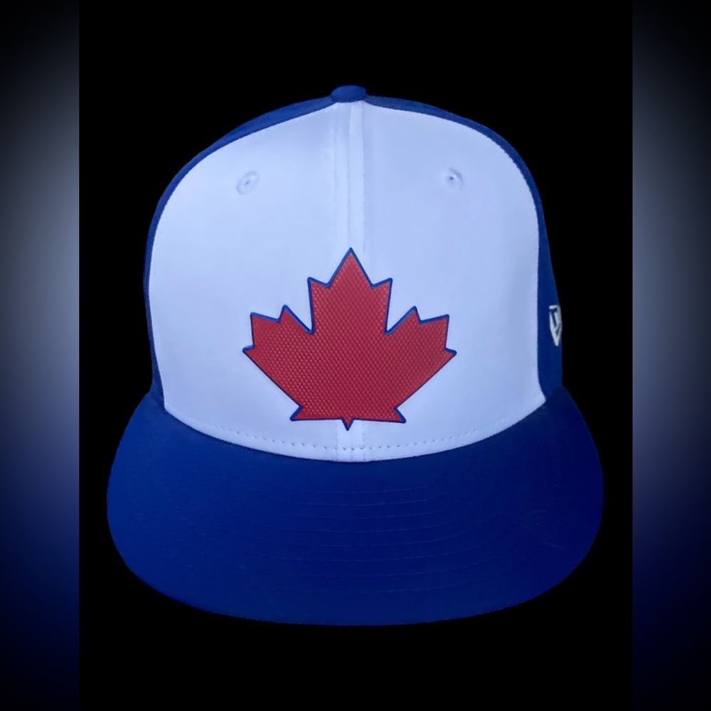 New Era Blue White Red Blue Jays Maple Leaf 7 3/8s Hat